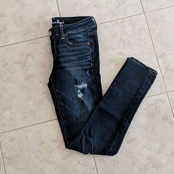 American Eagle Distressed Jeggings - Picture 4 of 5